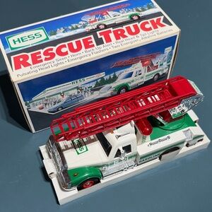 Hess Emergency Rescue Truck with Red Ladder 1994